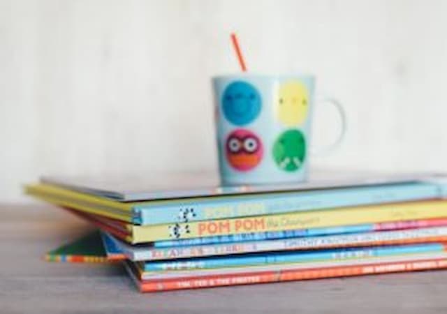 072621-Ten General Tips-for-Organizing-your-Kids-Toys-and-Books-300x211 (1)